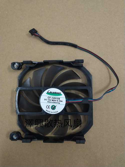 GTX 1060 ITX战神版散热器与风扇细节