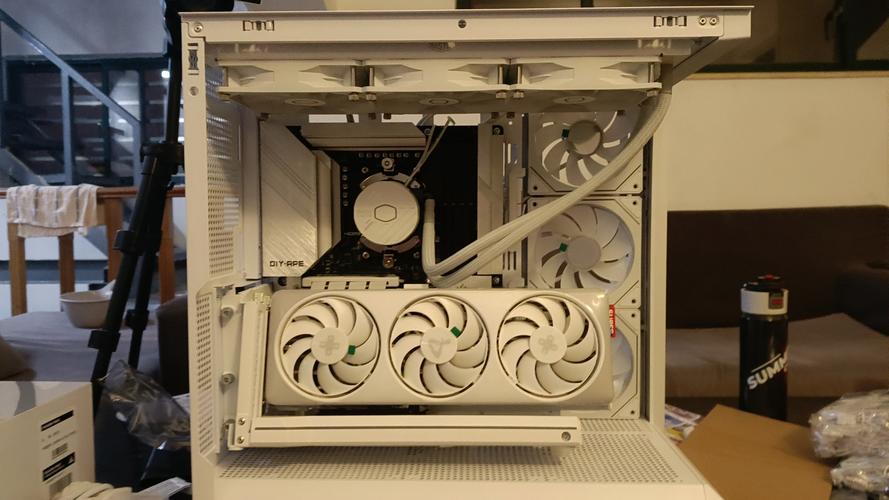 电脑硬件散热系统