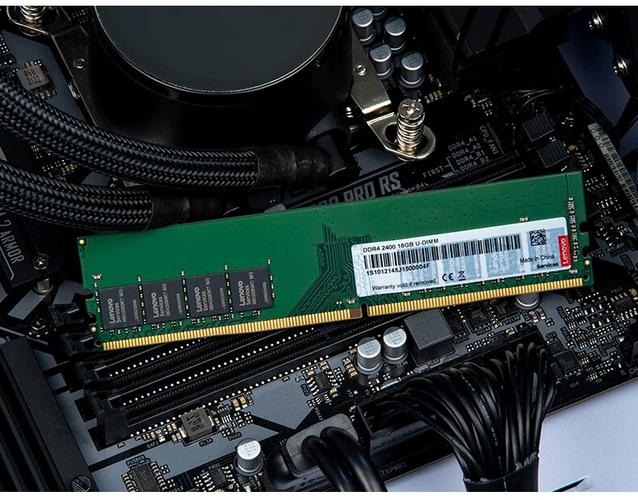 DDR4内存模块细节展示