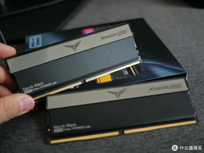 高频DDR5 RAM模块硬件规格特写