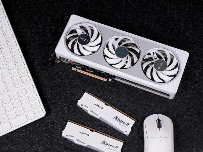 技嘉RTX 5060 Ti vs 镭风HD6850 深度对比：跨越时代的显卡对决