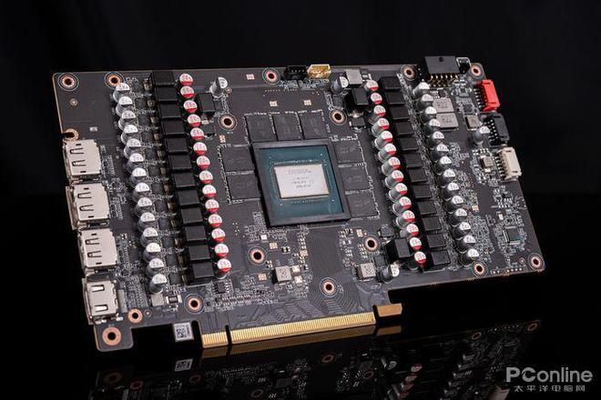 游戏玩家正在使用高性能电脑