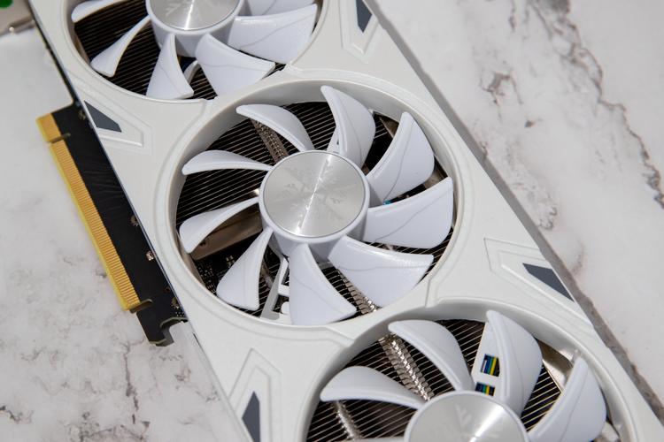 耕升RTX 4060 踏雪 vs 丽台WinFast GTX 1050Ti 深度对比