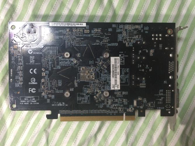 盈通R5550-HM512GD5战神版 vs 华硕战骑士HD7770-FMLII-1GD5 深度对比