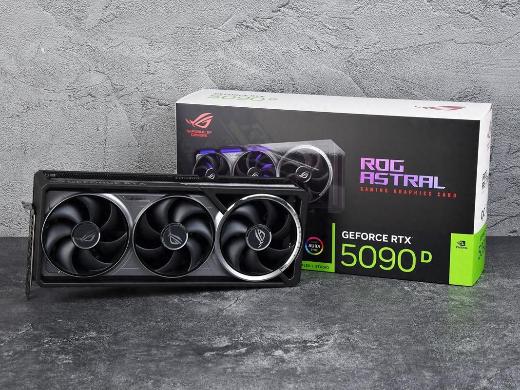撼讯RX 590 GME红龙 vs 华硕ROG ASTRAL夜神RTX5080深度对比