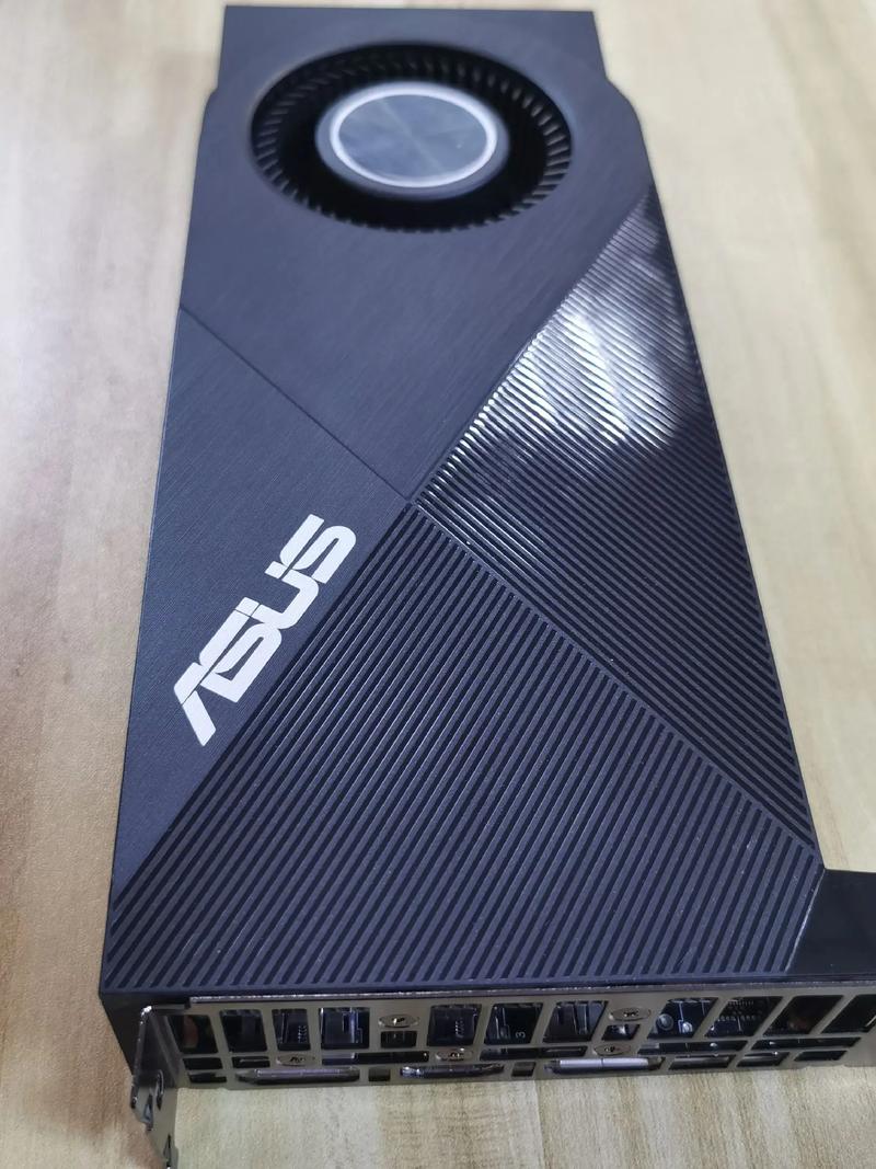 华硕TURBO-RTX 2080Ti-11G vs 影驰GTX 1070Ti GAMER 深度对比