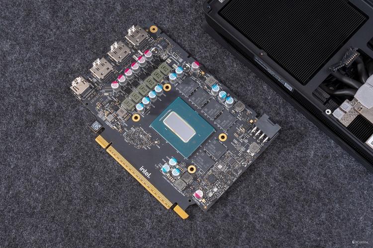 铭瑄 Intel Arc B580 iCraft 12G vs 华硕 TURBO-RTX 2080-8G 深度对比