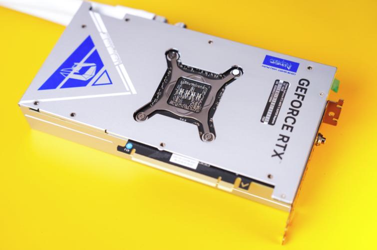 七彩虹iGame RTX 3090 Ti Neptune OC vs RTX 4070 Ti Ultra W OC 深度对比