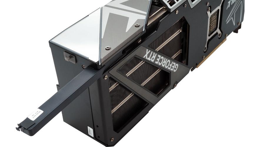 映众GeForce RTX 5080 超级冰龙 vs 丽台Quadro K620 深度对比