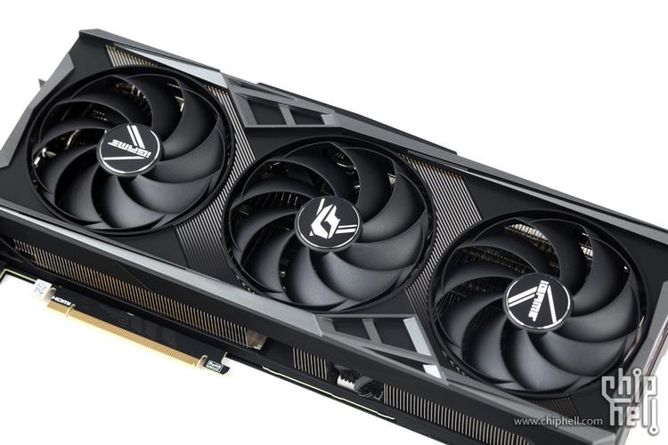 七彩虹iGame RTX 4070 SUPER Vulcan vs RTX 3070 Ti Advanced OC 深度对比