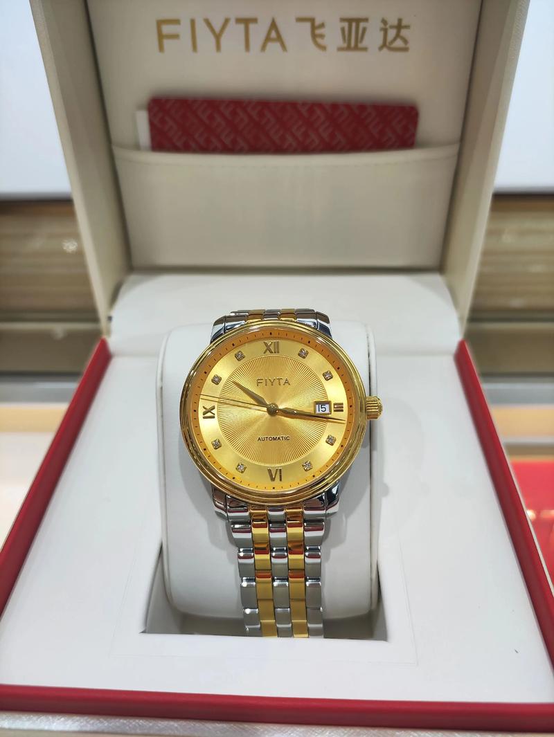 PC机箱内部扩展仓位细节