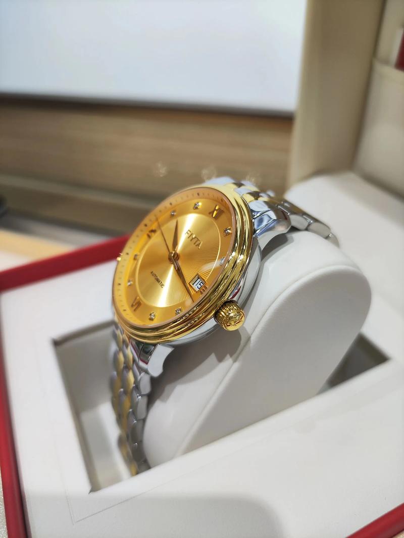 机箱内部硬件安装效果