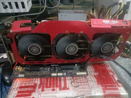 索泰GTX 970毁灭者 vs 七彩虹iGame970烈焰战神 深度对比