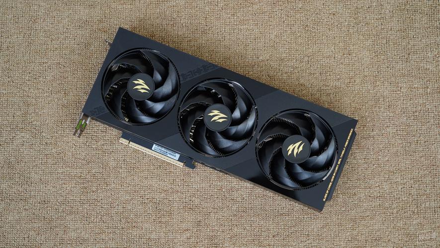 影驰GeForce RTX 5080 魔刃 vs 七彩虹战斧 GT630-1GD5 Ⅱ 深度对比