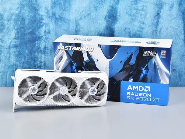 瀚铠RX 7700 XT vs 映众RTX 5070 Ti 深度对比