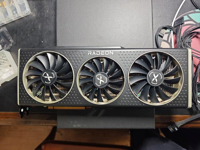 迪兰RX 6900 XT vs XFX讯景R7 260X 深度对比