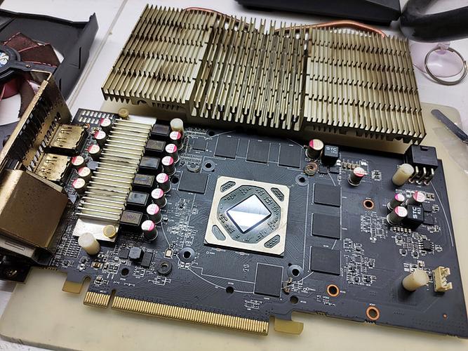 影驰GT630四星黑将 vs 迪兰RX 480 8G X-Serial 深度对比