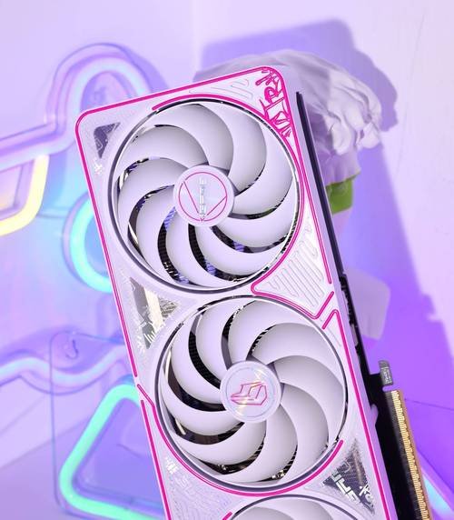 七彩虹iGame RTX 5070 Ti Ultra W OC 16GB vs 微星GTX 1070 GAMING Z 8G 深度对比