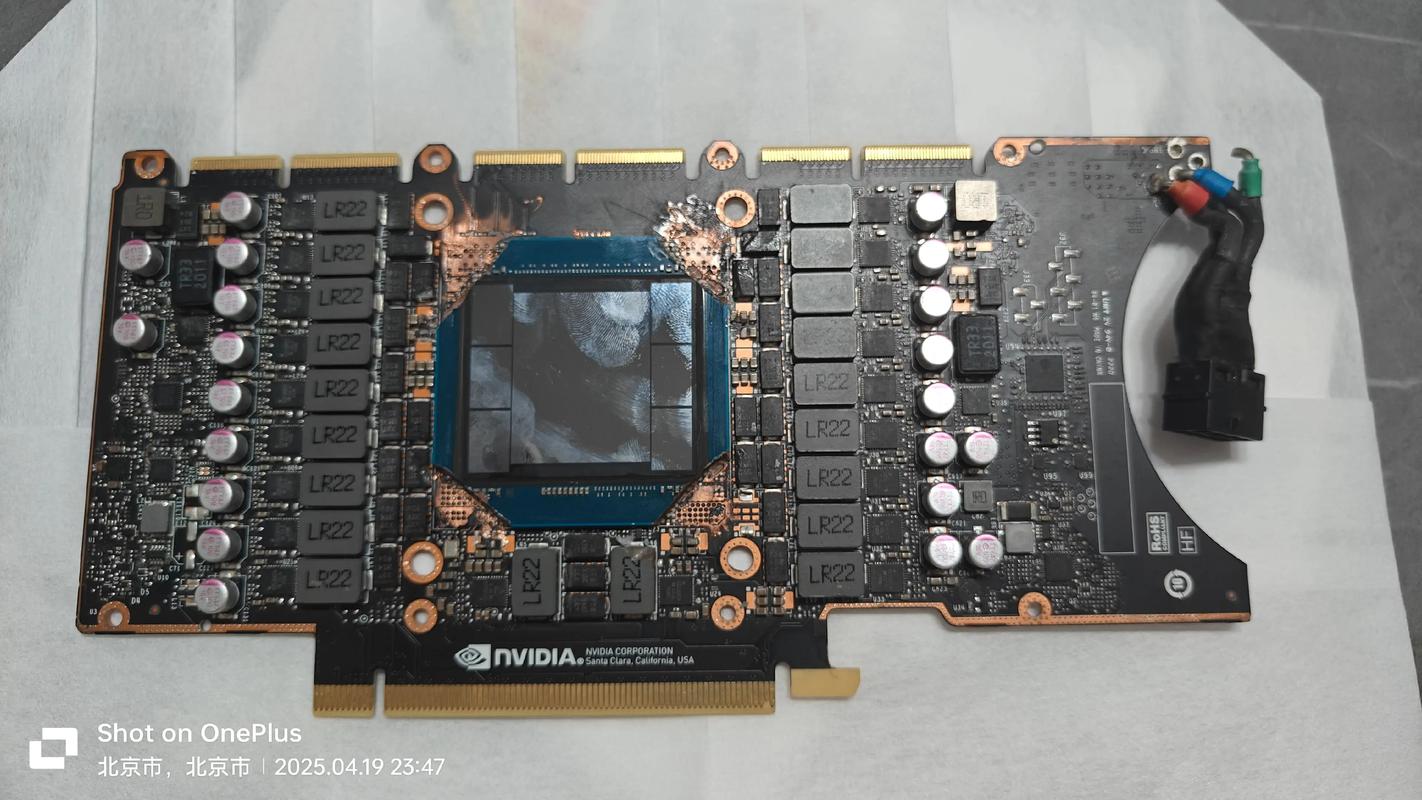 NVIDIA Tesla A100 80G vs 影驰GeForce GTX 760 Gamer 深度对比