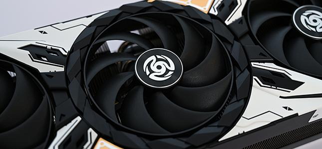 索泰RTX 5080天启OC vs 技嘉GTX 760 深度对比：跨越世代的显卡对决