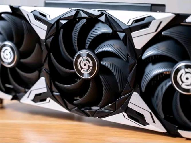 索泰RTX 4080 vs 蓝宝石R9 380 深度对比：跨越八年的显卡对决