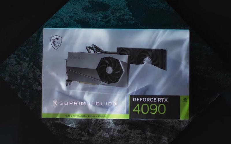 微星RTX 4090 SUPRIM LIQUID X 24G vs 索泰GT440-512D5 毁灭者 PA 深度对比