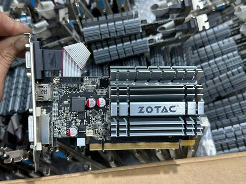 盈通RX7600游戏高手 vs 索泰GT720雷霆版 深度对比