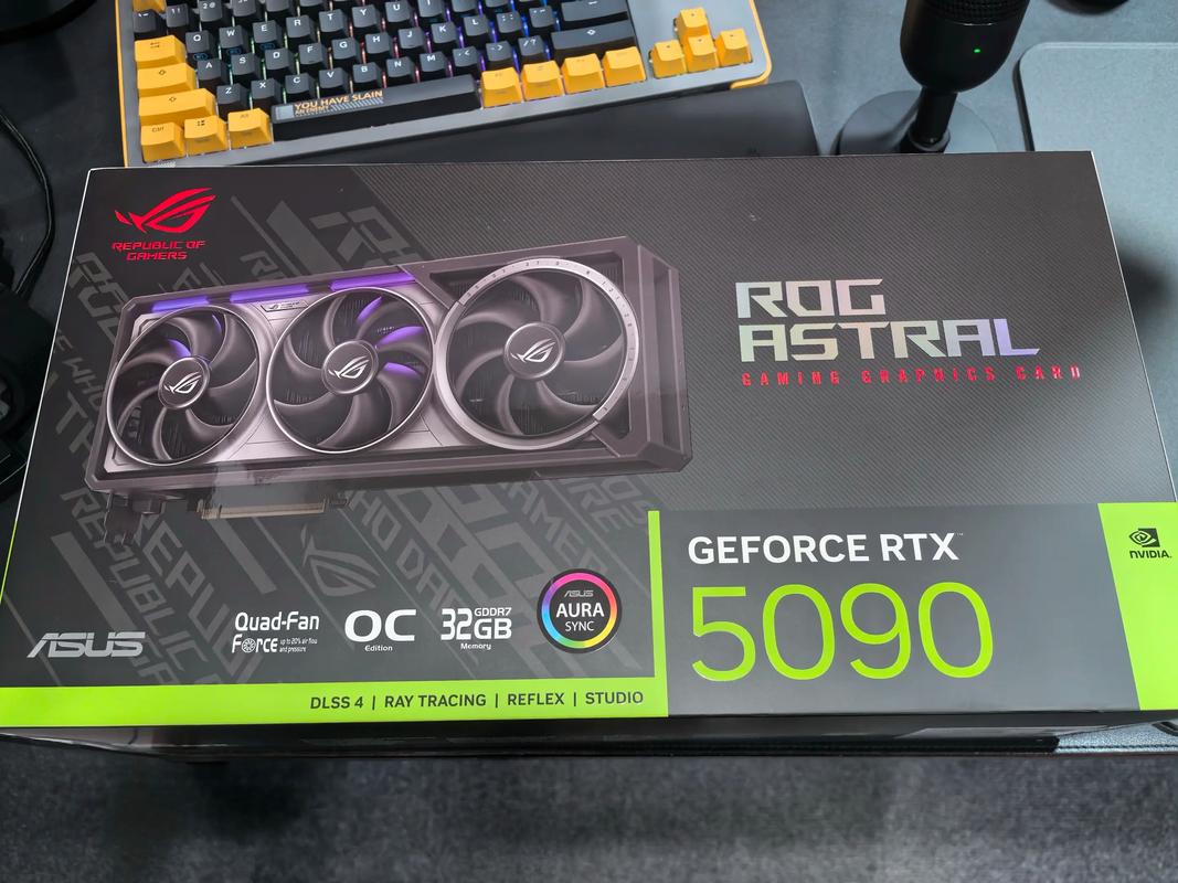 技嘉RTX 5090风魔 OC vs 华硕HD7850-DC-1GD5 深度对比