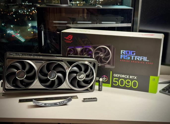 华硕ROG RTX 5090水夜神OC vs 正扬D7300LE 深度对比