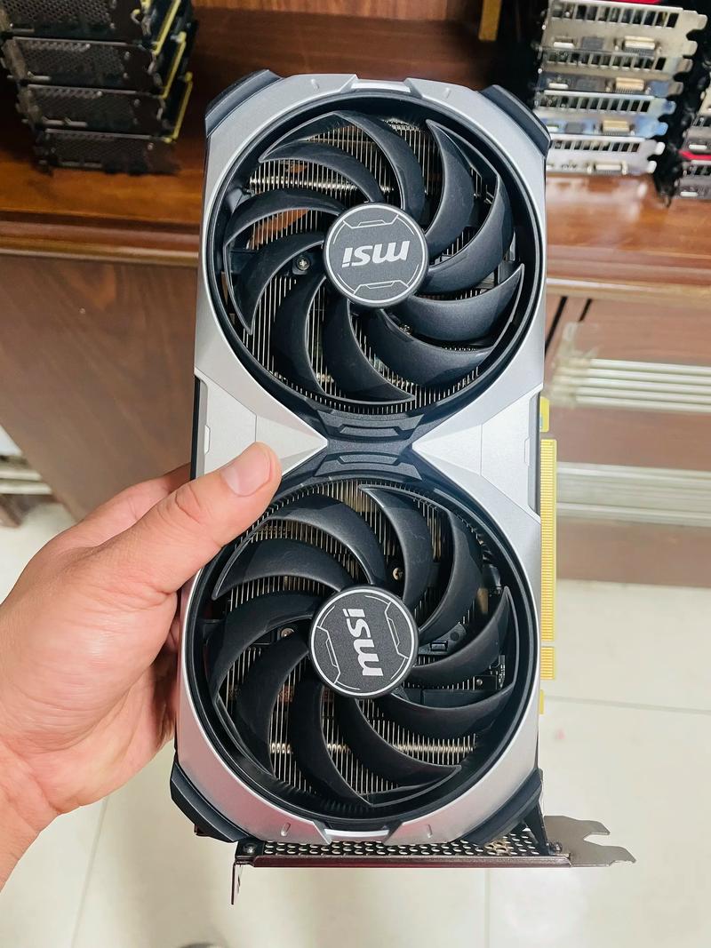 讯景RX 7900 XTX 凤凰涅槃 vs 微星RTX 4070 Ti SUPER 万图师 深度对比