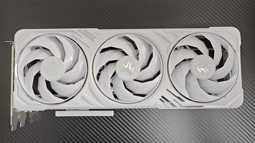 蓝戟Arc A580 Index 8G vs 影驰GeForce RTX 5060 金属大师白金版 OC 深度对比