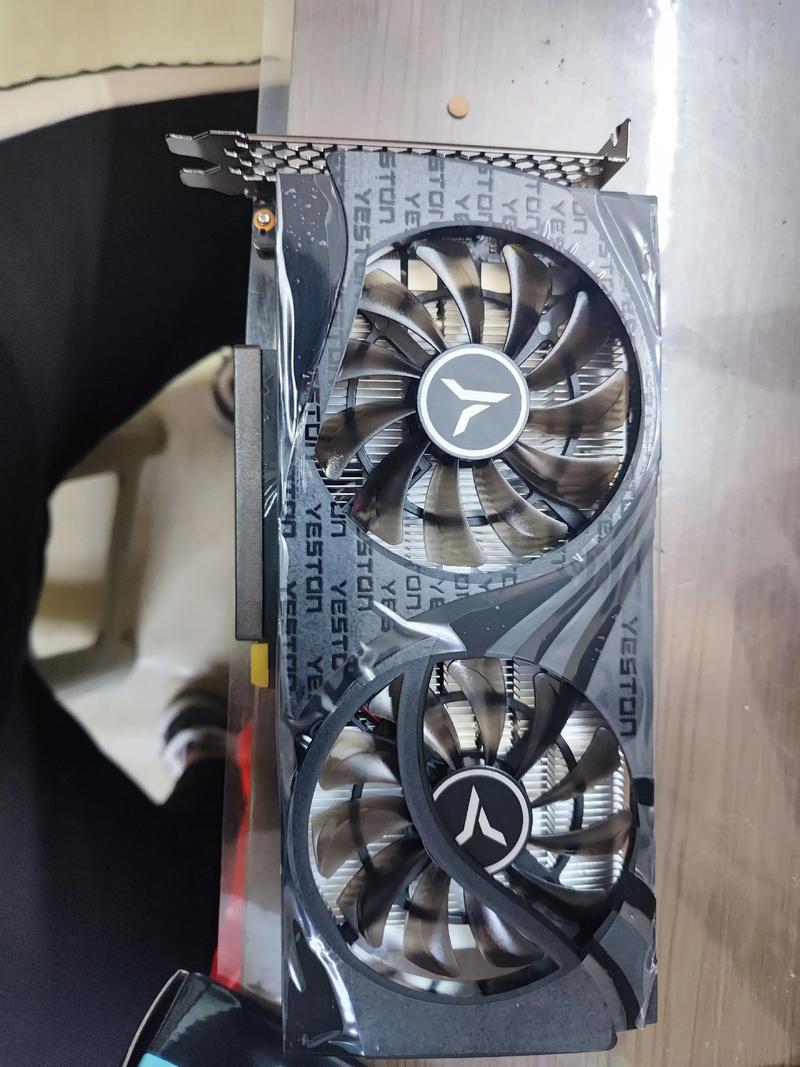 盈通RTX 4060Ti大地之神 vs 耕升GTX 750Ti飚版 深度对比