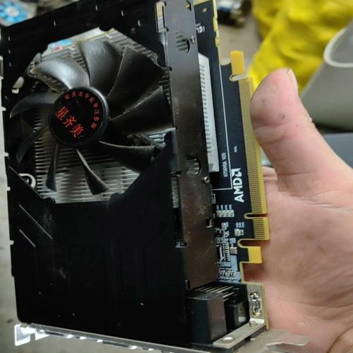 星齐美R7 350 4G vs 华硕ROG-STRIX-GTX1650S-A4G-GAMING 深度对比