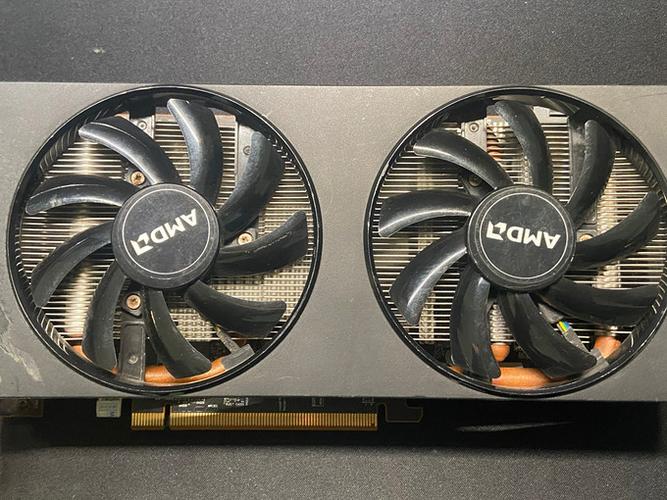 撼讯RX 6600 XT vs 磐镭R7 350 深度对比