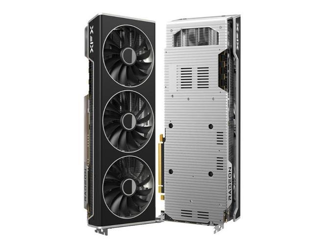 XFX讯景RX 7900 XT海外版 vs XFX讯景HD 7750黑卡深度对比