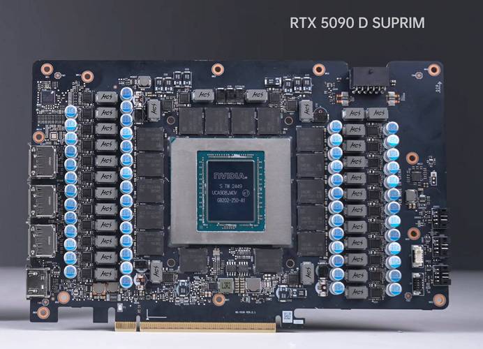 微星RTX 5090 D vs 七彩虹GTS 450 深度对比：从旗舰到入门显卡的跨越