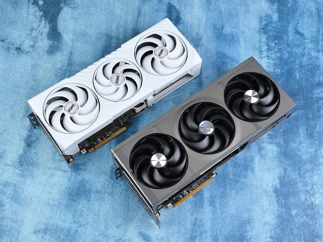 蓝宝石RX 9070 XT vs XFX R9 FURY X 深度对比：新老旗舰的跨代对决