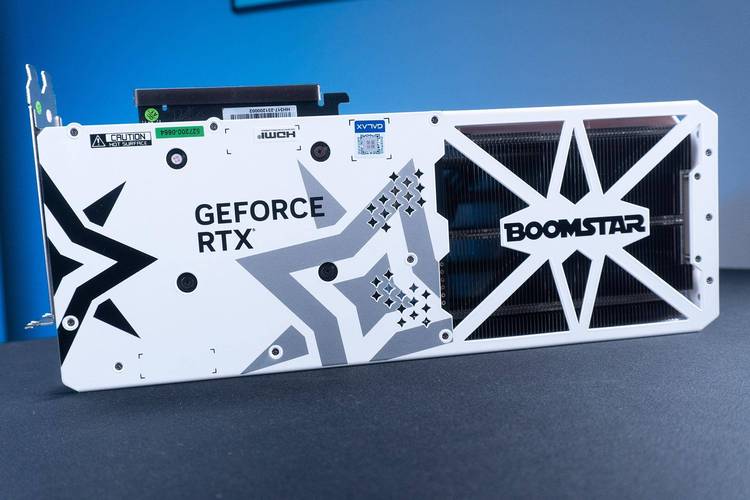 Inno3D RTX 4070 冰龙超级版 vs 影驰 RTX 3080 星曜 OC 深度对比