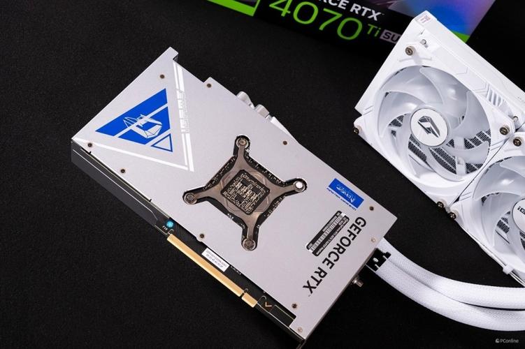 鸿基X系列-G210 vs 七彩虹iGame GeForce RTX 2070 SUPER Neptune OC 深度对比