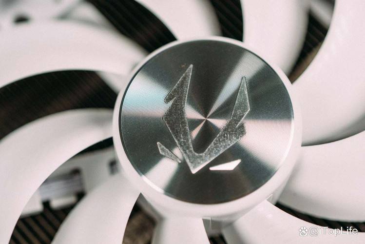 高性能游戏电脑运行画面