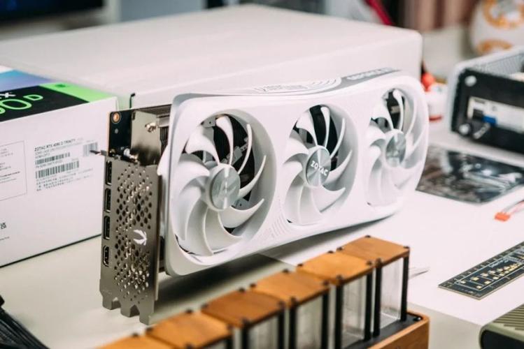 不同用户使用电脑的场景