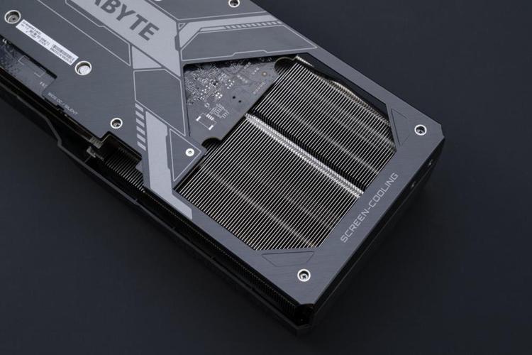 显卡规格对比示意图