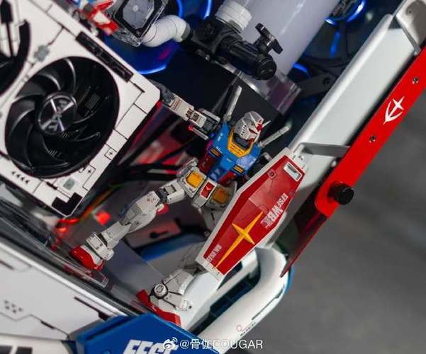 高端PC机箱硬件兼容性展示