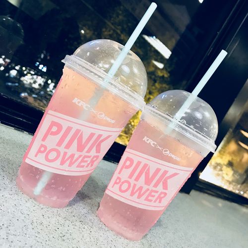 PC电源粉色硬件安装效果