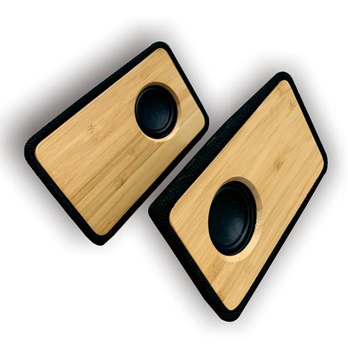 电脑桌面音箱整体搭配