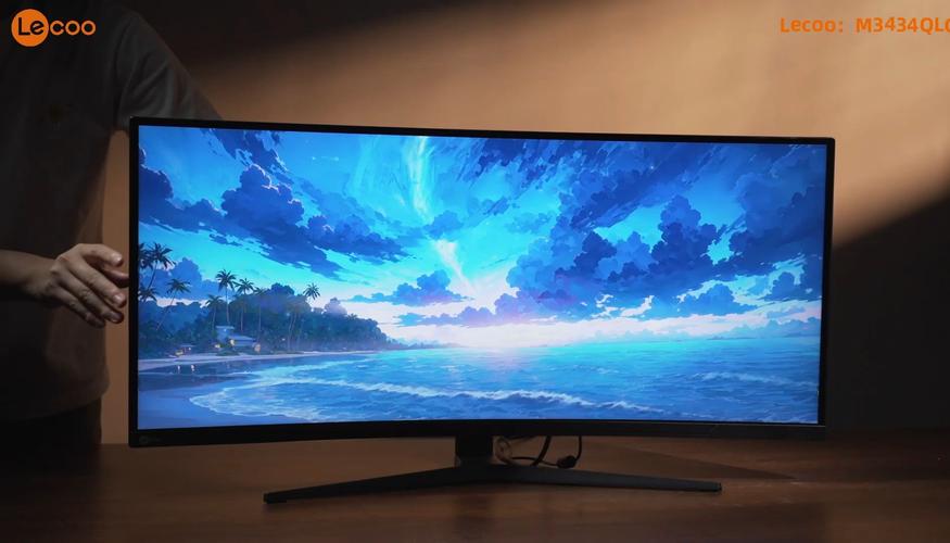 来酷M3434QLC评测：34英寸4K曲面电竞屏，沉浸感与性价比的完美结合