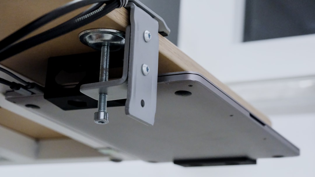 显卡规格对比示意图