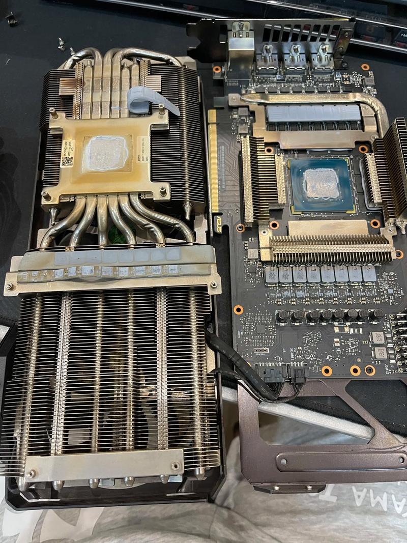 不同用户群体使用电脑示意图