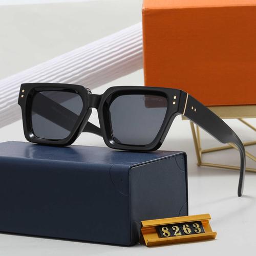 显卡规格对比示意图