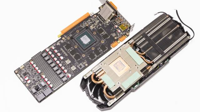 显卡规格对比示意图